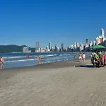 Em Frente A Praia Em Balneario, 6 Hospedes Vu3572