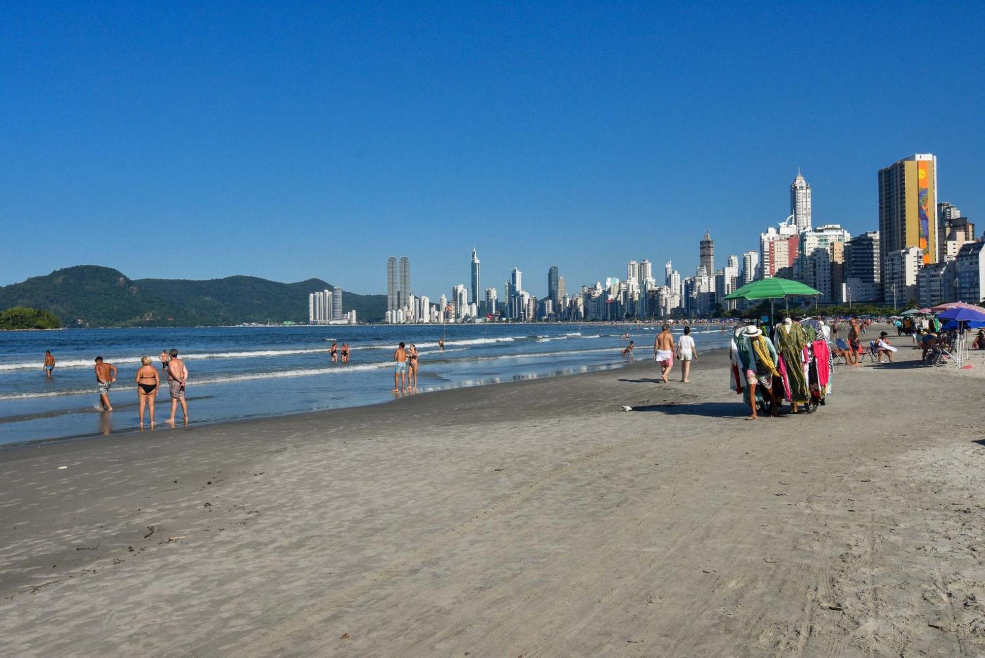 Em Frente A Em Balneario, 6 Vu3572 Apartamento Balneario Camboriu